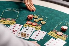 Koleksi permainan slot dan live dealer di platform jekpot